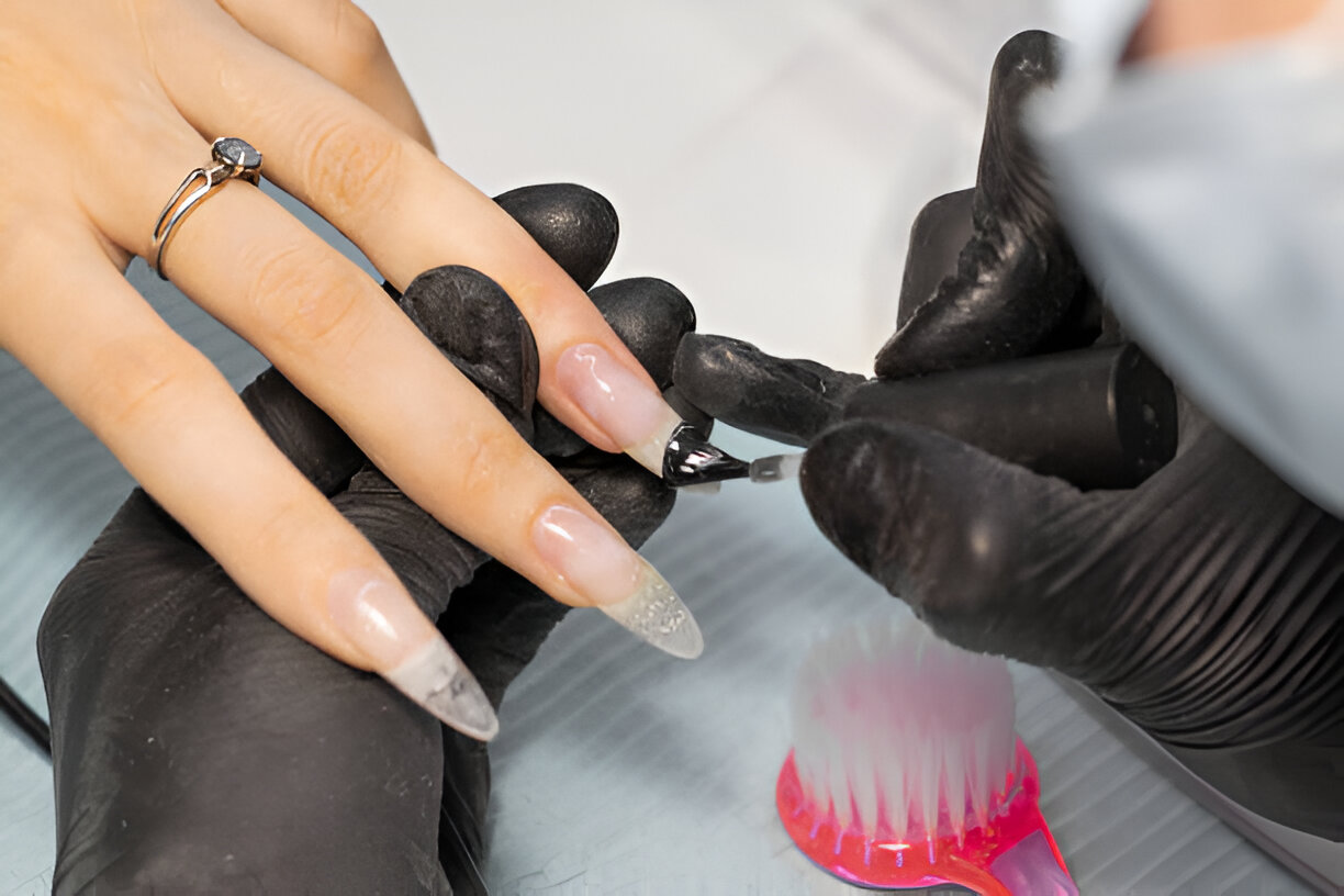 Is Acrylic a Fake Nail?